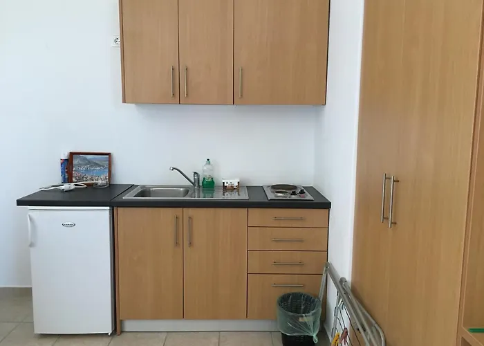 Eugenia Travasarou Sea View Appartments 3*