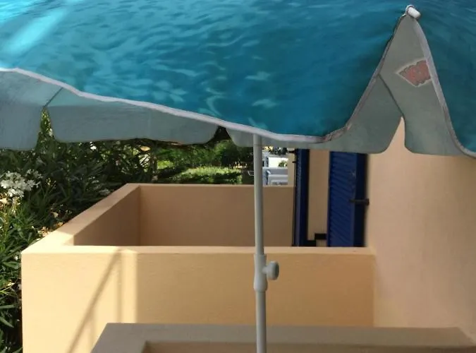 Eugenia Travasarou Sea View Appartments Hotel