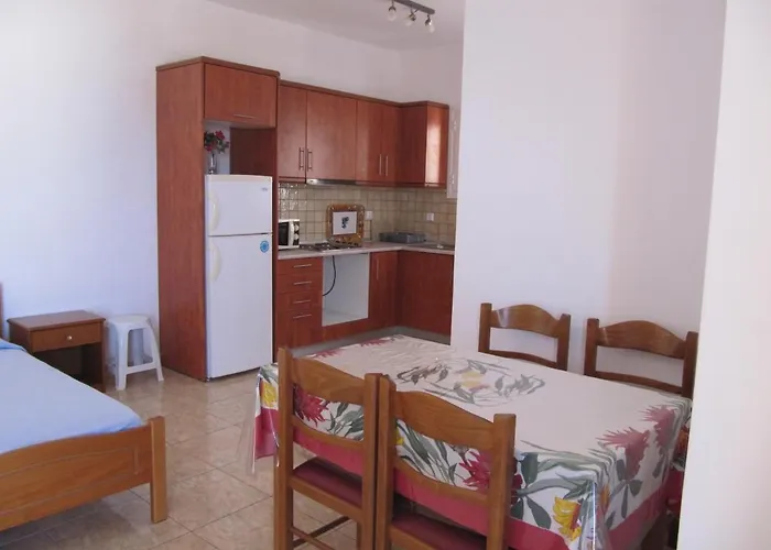 Eugenia Travasarou Sea View Appartments Diakofti
