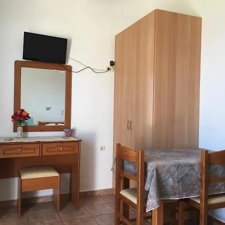 Eugenia Travasarou Sea View Appartments Diakofti