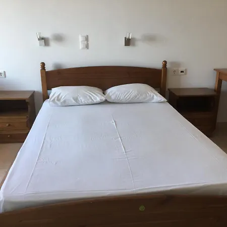 Eugenia Travasarou Sea View Appartments Hotel 3*