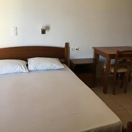 Eugenia Travasarou Sea View Appartments Hotel 3*