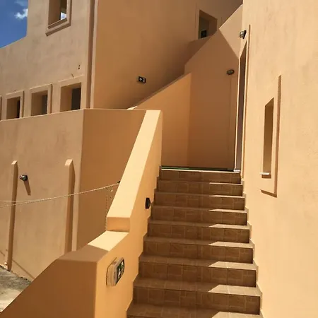 Eugenia Travasarou Sea View Appartments Hotel 3*