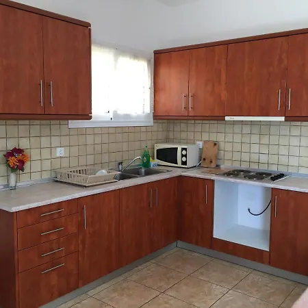 Eugenia Travasarou Sea View Appartments Diakofti