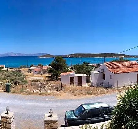 Eugenia Travasarou Sea View Appartments Hotel 3*
