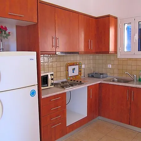Ξενοδοχείο Eugenia Travasarou Sea View Appartments 3*
