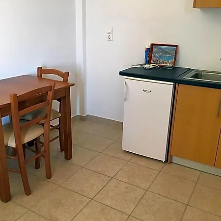 Eugenia Travasarou Sea View Appartments Ξενοδοχείο 3*