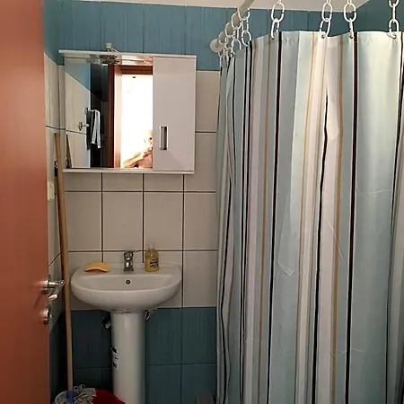 Ξενοδοχείο Eugenia Travasarou Sea View Appartments 3*
