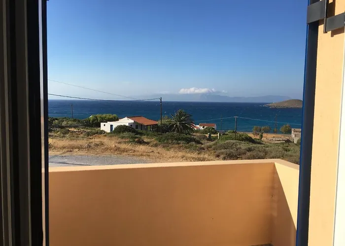 Eugenia Travasarou Sea View Appartments 3* Διακόφτι