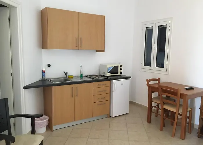 Eugenia Travasarou Sea View Appartments Hotel 3*