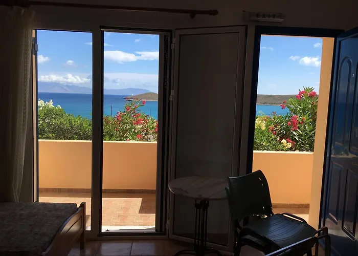 Eugenia Travasarou Sea View Appartments Diakofti